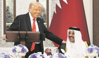 Trump Arap liderlere “yakışıklısın, çekicisin” demeye bayılıyor