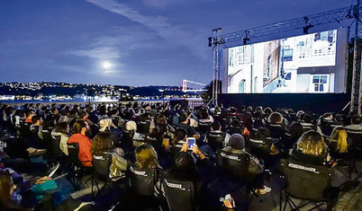 Fıstıklı Teras’ta Başka Sinema