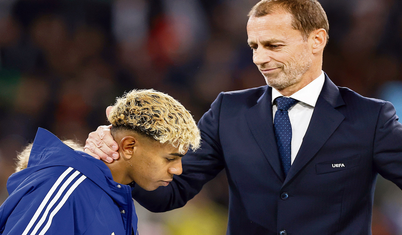 Futbolcular günah keçisi federasyonlar patron gibi