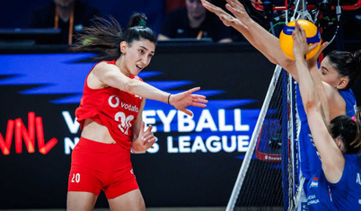 Filenin Sultanları Sırbistan'a 3-0 mağlup oldu