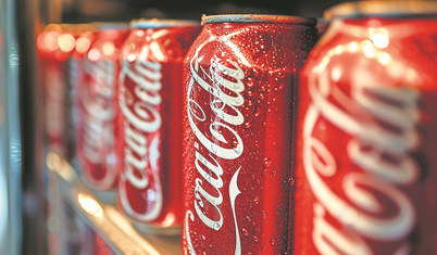 Telegraph analizi: Kola içtikten sonra vücutta neler oluyor?