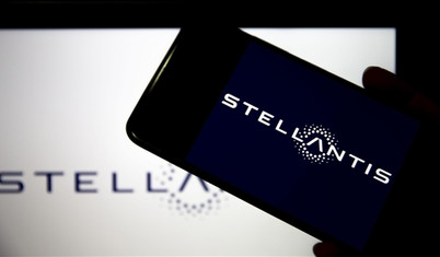 Stellantis yılın ilk yarısında 74,3 milyar euro net gelir elde etti