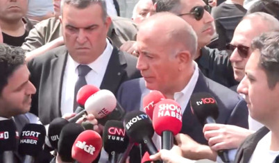 Gürsel Tekin, polis eşliğinde il binasına girdi