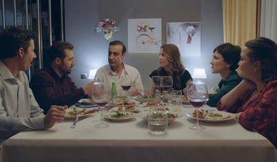 Altın Koza’dan iki film daha: Buradayım, İyiyim ve Perde