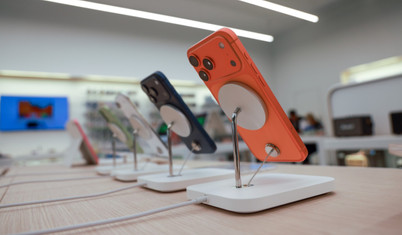 iPhone'larını yükseltmek isteyenler sıraya girdi: Apple 14 yıl sonra Samsung’u tahtından indirmeye hazırlanıyor