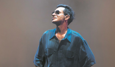 Kahkaha ile karanlık arasında: Kırılganlar Kralı Teoman