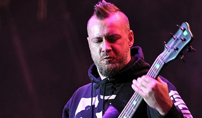 Limp Bizkit’in bas gitaristi Sam Rivers 48 yaşında hayatını kaybetti