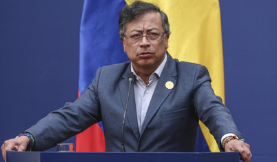 Kolombiya lideri kredi kartı ekstresini yayınladı: Lüks harcamalar, striptiz kulübü ve Apple