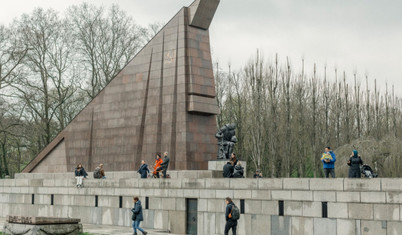 Almanya birleşeli 35 sene geçti: Eski Doğu bölgesinin Rusya sevgisi yıllar boyu azalmadı