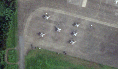 Uydudan görüntülendi, Venezuela'ya özel: ABD savaş uçakları saldırı hazırlığı için bir başka ülkede