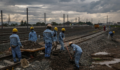 Çin 1 trilyon doları yoksul ülkeler arasında dağıttı, Batı'nın göz ardı ettiği topraklarda nüfuz sahibi oldu