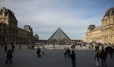 Louvre'dan hırsızlara karşı önlem: 100 yeni kamera devrede