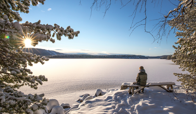 Karanlık gökyüzü ve derin sessizlik: İsveç gezginleri can sıkıntısına davet ediyor