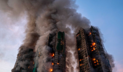 Hong Kong'da dev sitede çıkan yangın sürüyor: 55 kişi hayatını kaybetti, 270 kişi kayıp