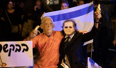 Bloomberg analiz etti: Netanyahu, af karşılığında siyaseti bırakır mı?