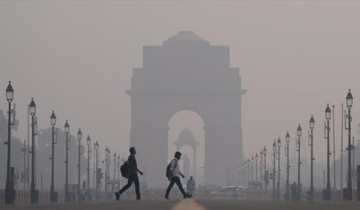 Yoğun sis için 'turuncu' alarm verildi: Hindistan’da hava kirliliği uçuşlarda aksamalara neden oldu