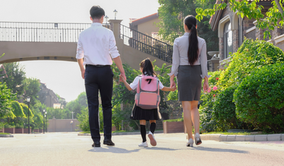 Çin, doğum oranını artırmak için prezervatiflere vergi getiriyor