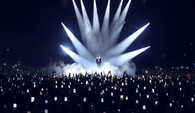 Pınar Çelikel'in izlenimleri: Tarkan sözünü tuttu, 6 bin kişiyi mutluluk evrenine götürdü