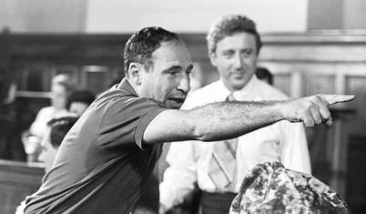 99 yıllık cesaret ve kahkaha!