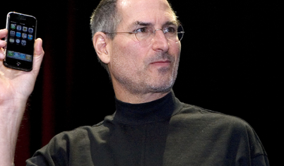 Apple’ın Steve Jobs imzalı kuruluş anlaşması açık artırmada 35,5 milyon dolara satıldı