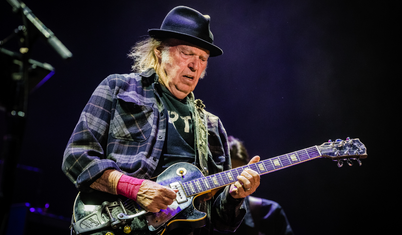 Rock efsanesi Neil Young'dan hayranları üzen karar: Avrupa turnesi iptal