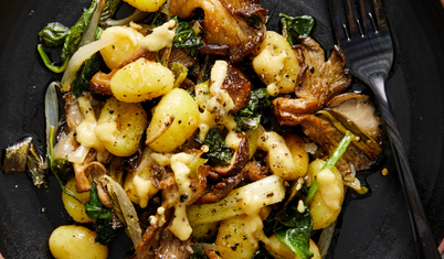 Mantarlı ve ıspanaklı fırında gnocchi