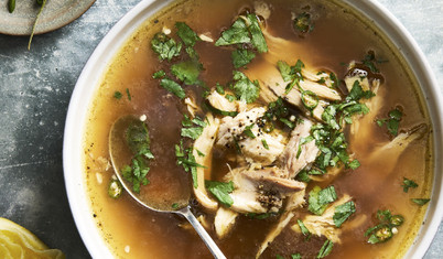 Soğuk havalar için birebir: The New York Times'tan en iyi tavuk çorbası için yedi ipucu