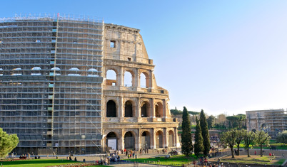 "Fazla modern" eleştirilerine "eskiyecek" cevabı: Kolezyum'un restorasyonu uzmanları ikiye böldü