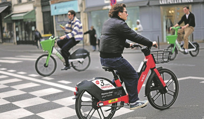Paris, arabaları böyle yendi
