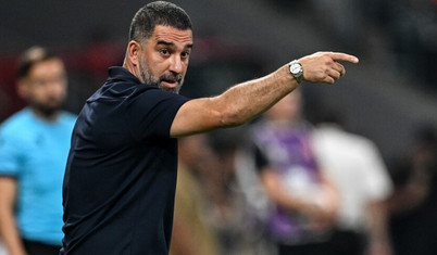 Arda Turan Avrupa’da yarı final gören 5. Türk teknik direktör oldu