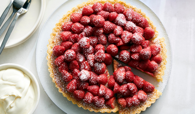 Taze çilekli tart