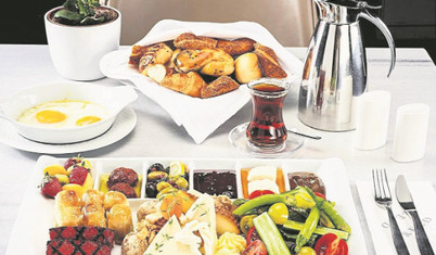 Annenizle sabahtan akşama leziz bir gün