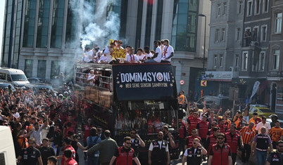 Galatasaray'dan dört dörtlük taç töreni: İşte şampiyonluk kutlamasının programı