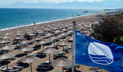 Türkiye'den 580 plaj "Mavi Bayrak" almaya hak kazandı