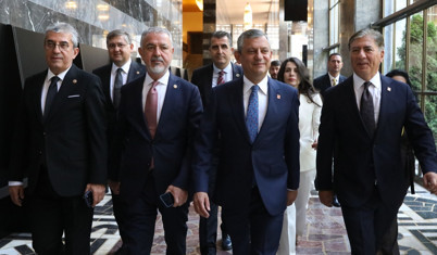 Ahmet Özer: Bahçeli, Özel'in dokunulmazlığının kaldırılmasına karşı