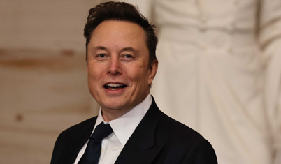 Elon Musk yeniden trilyoner