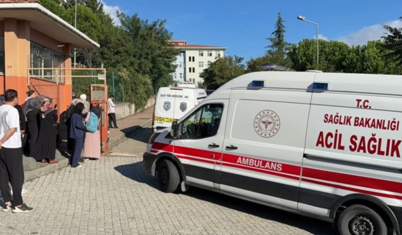 Başakşehir’de ortaokulda bıçaklı saldırı: Yaralı öğrencilerden biri hayatını kaybetti