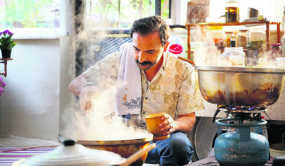 Beyoğlu sokaklarında alt üst olan bir hayat