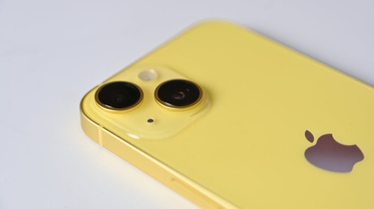 iPhone 14'ün sarısı Türkiye'de satışa çıktı: Hangi özellikleriyle öne çıkıyor?