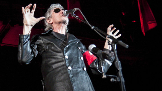 Roger Waters'a Almanya'da 'Nazi üniforması' soruşturması