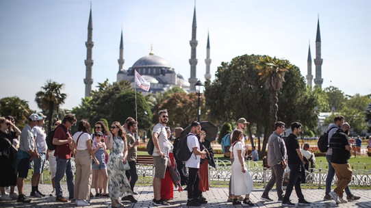 İstanbul'a gelen yabancı turist sayısı 10 yılda yüzde 66 arttı