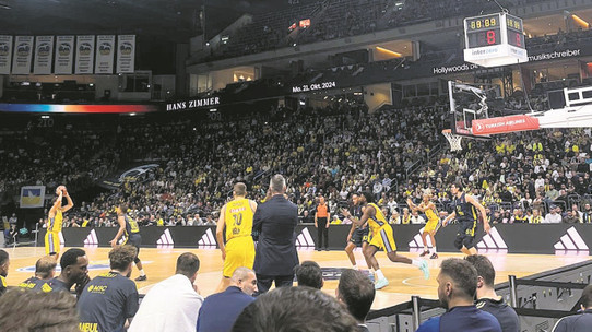 Basketbol topunun peşinde leziz yollar