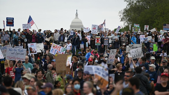 Baronlara meydan okunmadıkça krala hiçbir şey olmaz