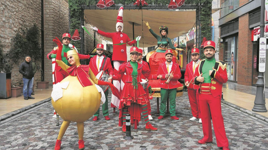 Işıl ışıl yeni yıl festivalleri