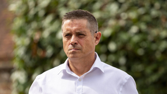 Cinsel saldırıdan suçlu bulunan oyuncu John Alford cezaevinde öldü