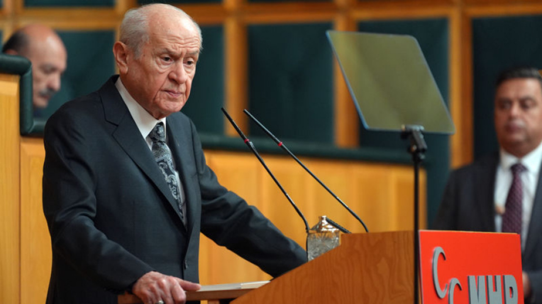 MHP Genel Başkanı Devlet Bahçeli'den "çerçeve yasa" imzası