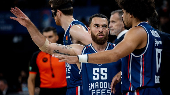 Anadolu Efes, EuroLeague’de Kızılyıldız’a mağlup oldu