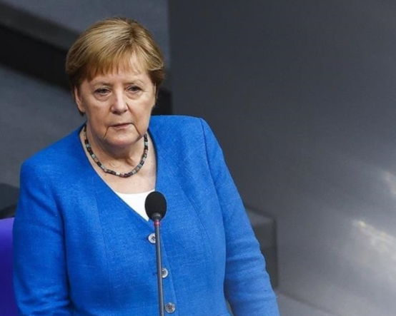 Eski Başbakan Merkel'den AfD yorumu: Almanya tarihinde bir dönüm noktası