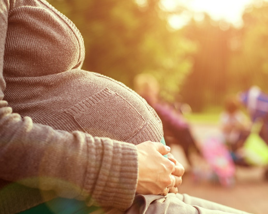 ABD'li taşıyıcı anneler Çinli milyarderler için onlarca çocuk doğuruyor