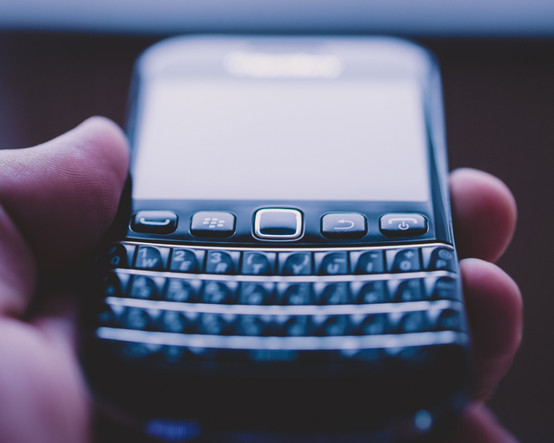 BlackBerry geri döndü: Telefonu yok ama 275 milyon araçta yazılımı var